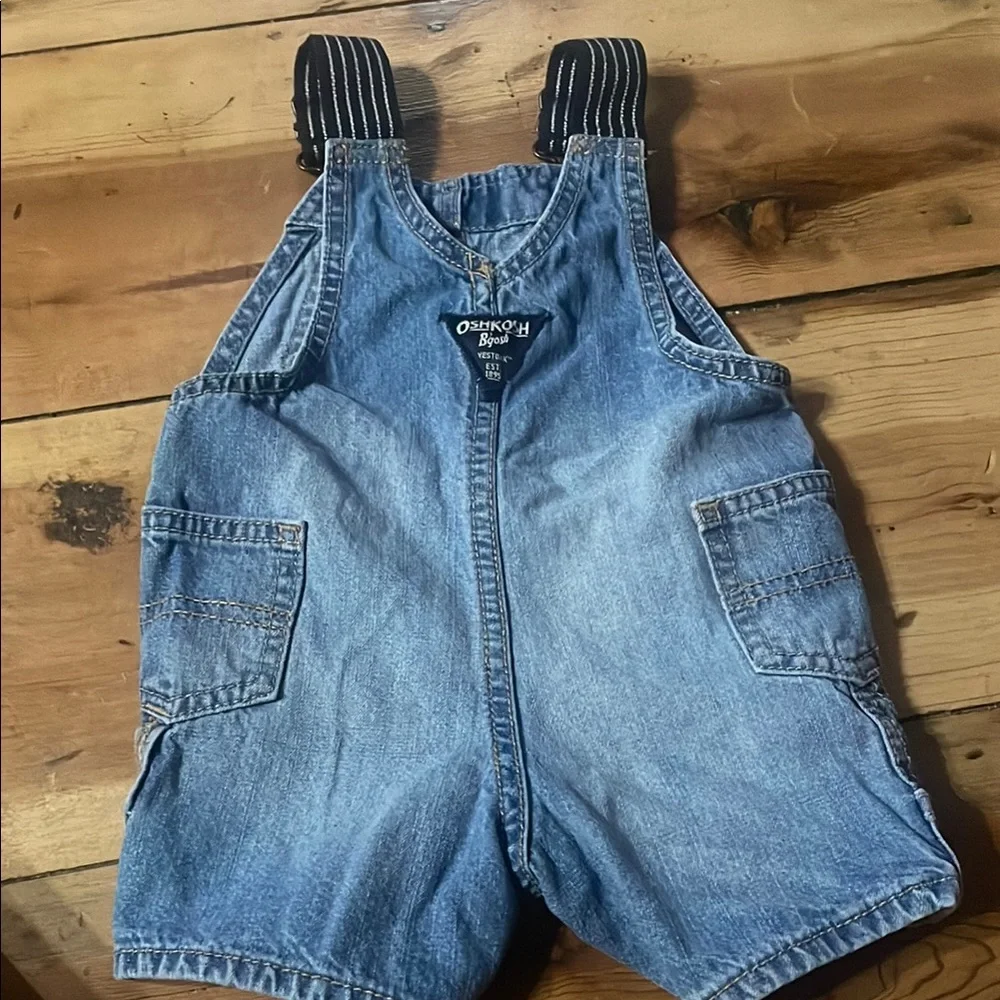 OshKosh B'gosh Blue Denim Short Overalls Casual Style, 6m